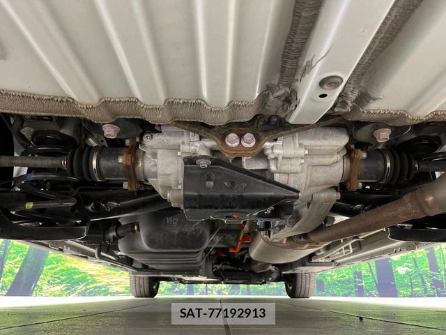 Toyota VOXY 2025-09 8877375-19