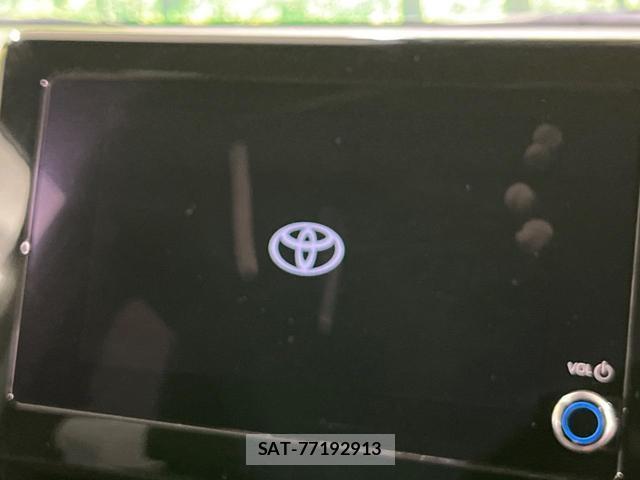 Toyota VOXY 2025-09 8877375-2