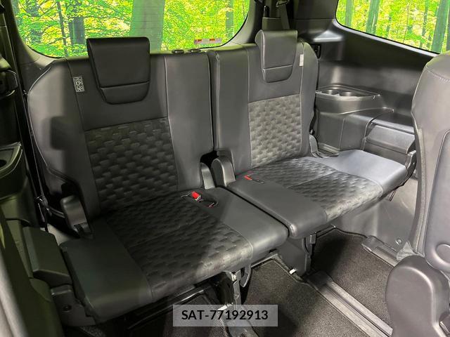 Toyota VOXY 2025-09 8877375-9