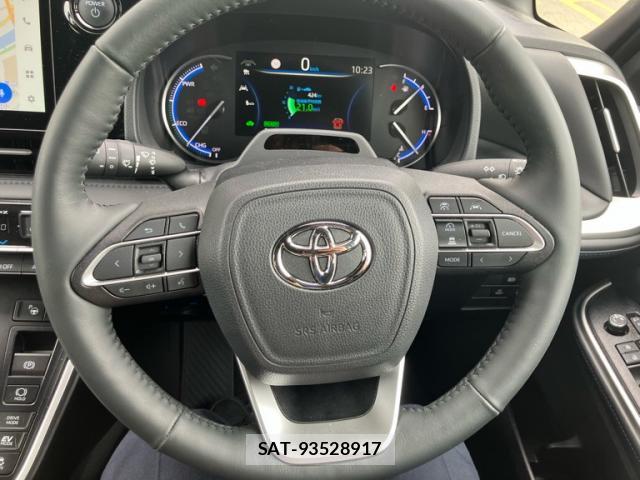 Toyota VOXY 2025-02 8877449-10