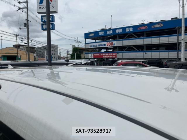 Toyota VOXY 2025-02 8877449-12
