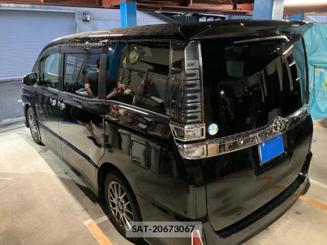 Toyota VOXY 2020-05 8877590-12