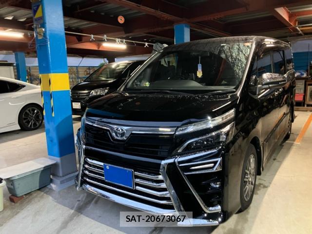 Toyota VOXY 2020-05 8877590-13