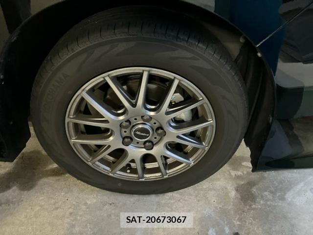 Toyota VOXY 2020-05 8877590-7