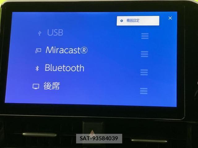 Toyota VOXY 2022-04 8877611-10