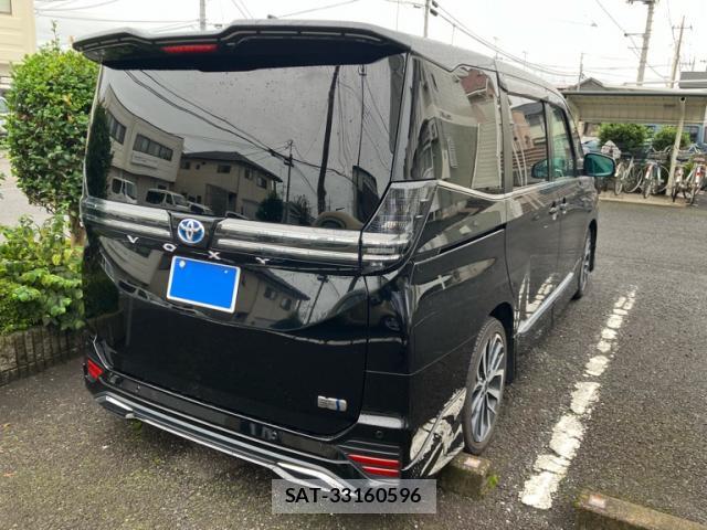 Toyota VOXY 2023-01 8877904-13