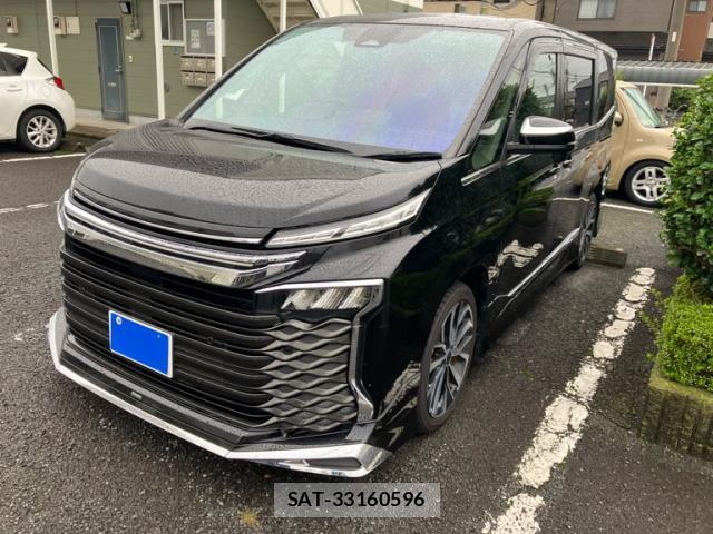 Toyota VOXY 2023-01 8877904-2