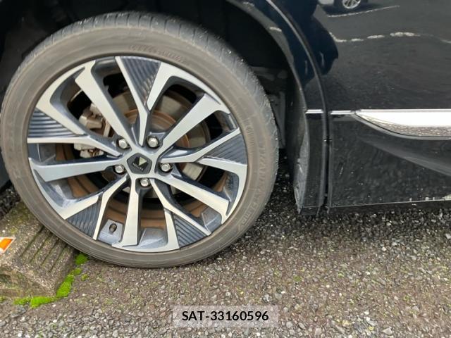 Toyota VOXY 2023-01 8877904-4