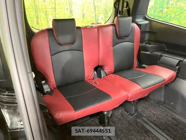 Toyota VOXY 2023-05 8878030-9
