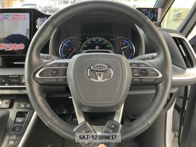 Toyota VOXY 2023-01 8878090-15