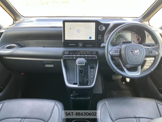 Toyota VOXY 2023-06 8878103-3