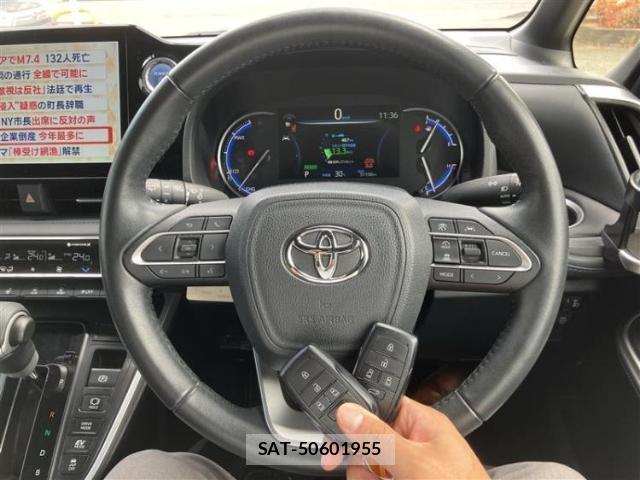 Toyota VOXY 2022-09 8878172-11
