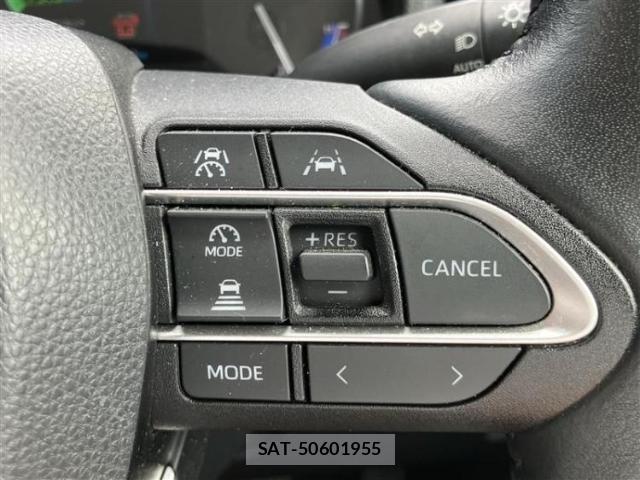 Toyota VOXY 2022-09 8878172-13