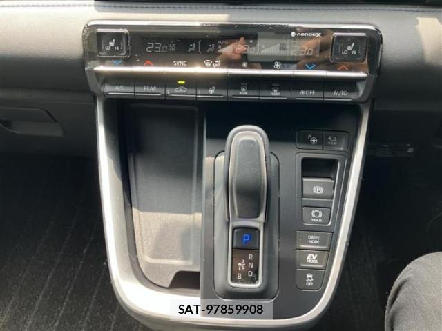 Toyota VOXY 2025-02 8878206-12