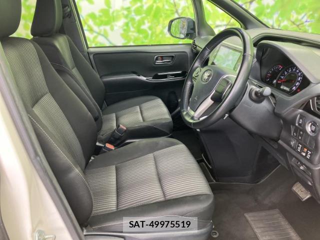 Toyota VOXY 2020-09 8878229-3