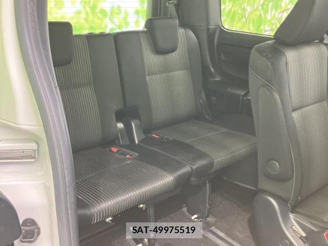 Toyota VOXY 2020-09 8878229-5
