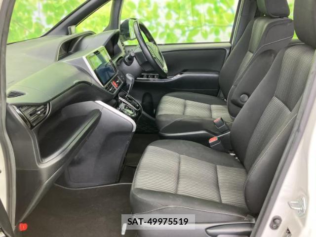 Toyota VOXY 2020-09 8878229-6