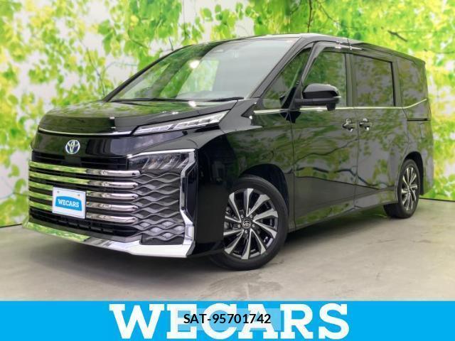 Toyota VOXY 2023-10 8878243-0