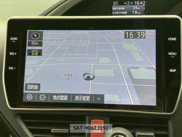 Toyota VOXY 2019-03 8878277-8