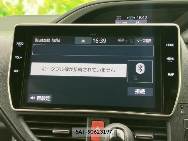 Toyota VOXY 2019-03 8878277-9