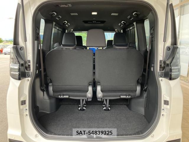 Toyota VOXY 2024-06 8878296-7