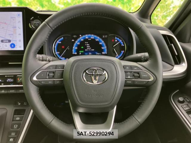 Toyota VOXY 2023-09 8878380-14