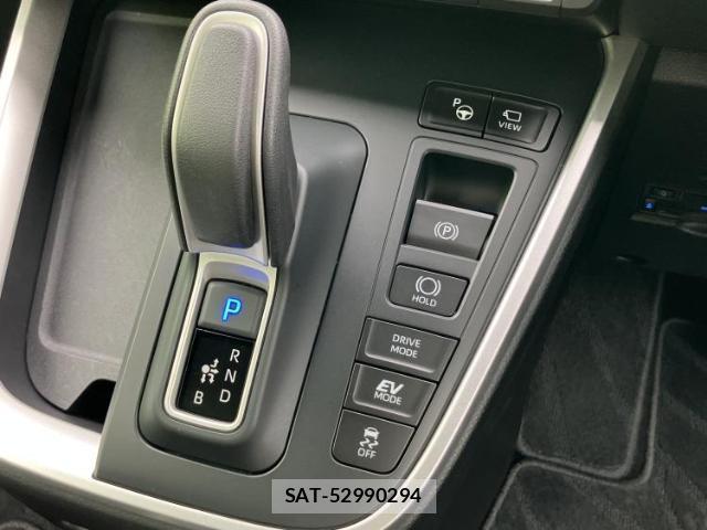 Toyota VOXY 2023-09 8878380-17