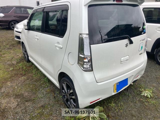 Suzuki WAGON R 2013-01 8877421-13