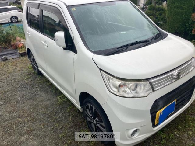 Suzuki WAGON R 2013-01 8877421-2