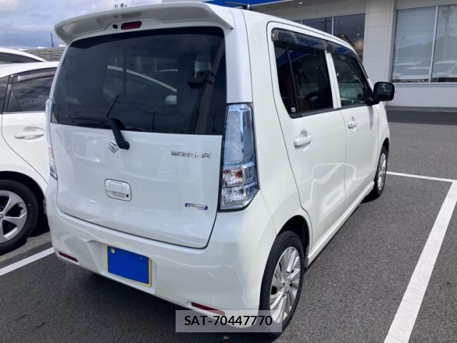 Suzuki WAGON R 2015-06 8876263-2