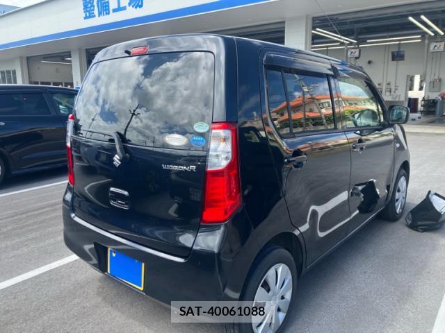 Suzuki WAGON R 2015-05 8877040-13
