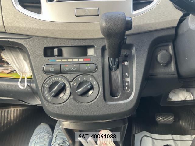 Suzuki WAGON R 2015-05 8877040-16