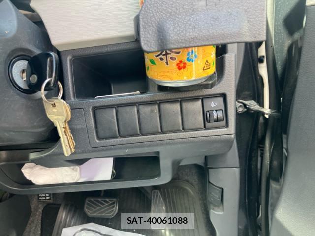 Suzuki WAGON R 2015-05 8877040-9