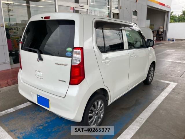 Suzuki WAGON R 2013-06 8877420-10