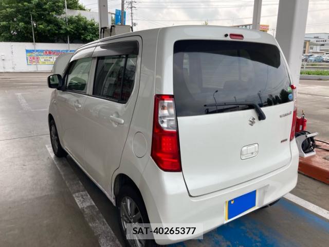 Suzuki WAGON R 2013-06 8877420-11