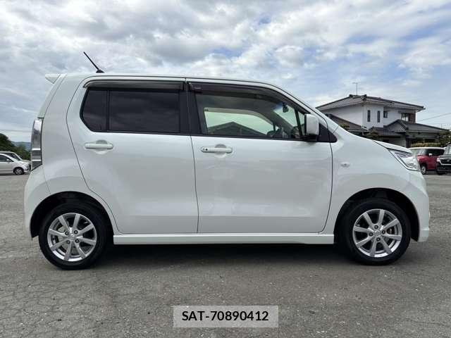 Suzuki WAGON R 2013-03 8877861-4