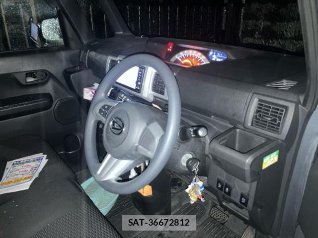 Daihatsu WAKE 2015-11 8877456-10