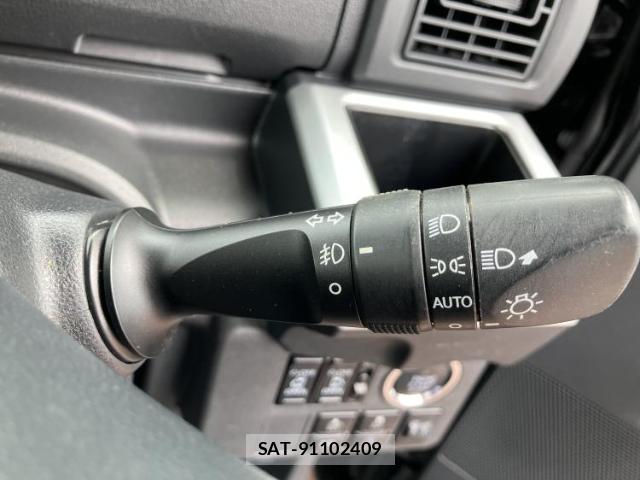 Daihatsu WAKE 2019-04 8878163-15