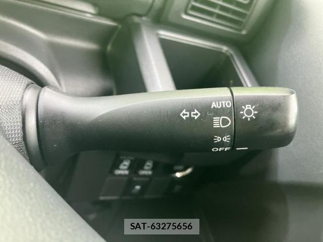 Daihatsu WAKE 2015-06 8878248-12