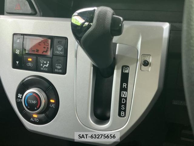 Daihatsu WAKE 2015-06 8878248-13