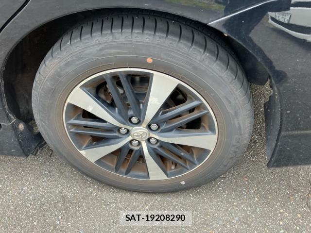Toyota WISH 2013-09 8876310-5