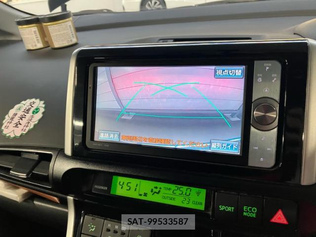 Toyota WISH 2011-11 8877044-15