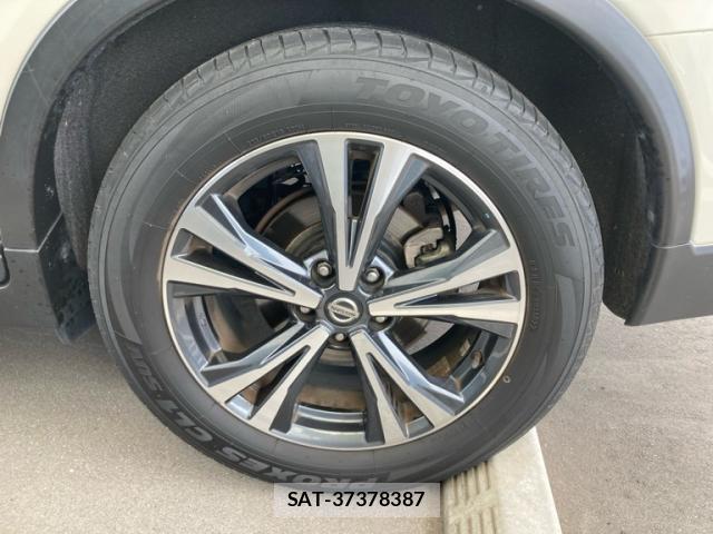 Nissan X-TRAIL 2019-09 8876028-4
