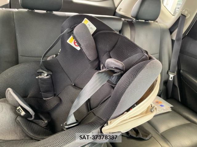 Nissan X-TRAIL 2019-09 8876028-7