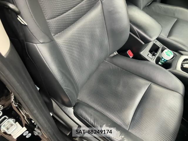 Nissan X-TRAIL 2015-10 8876381-10