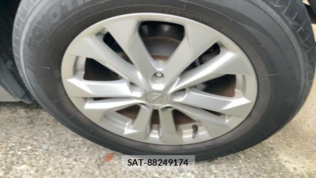 Nissan X-TRAIL 2015-10 8876381-5