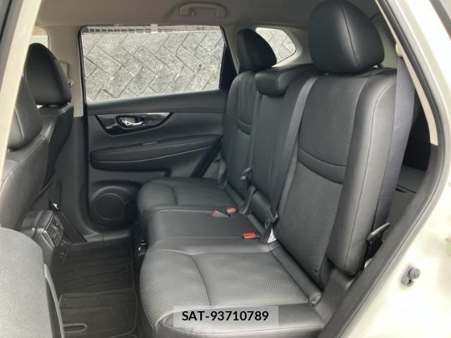 Nissan X-TRAIL 2021-08 8876604-6