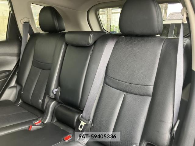 Nissan X-TRAIL 2017-12 8876625-6