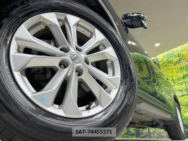 Nissan X-TRAIL 2016-10 8876663-12