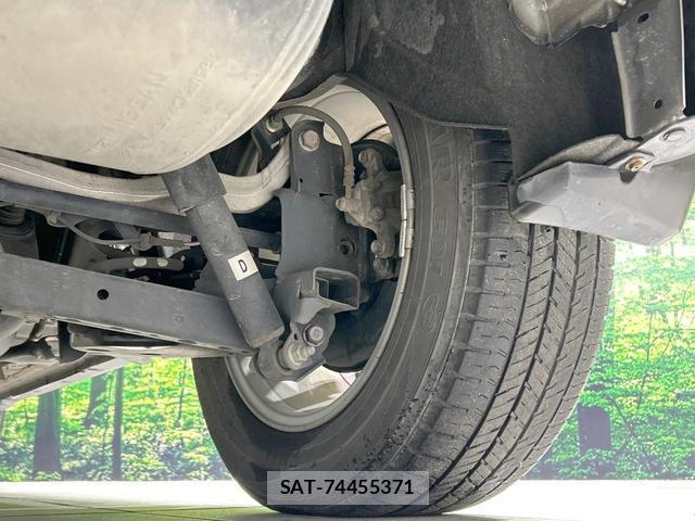 Nissan X-TRAIL 2016-10 8876663-19